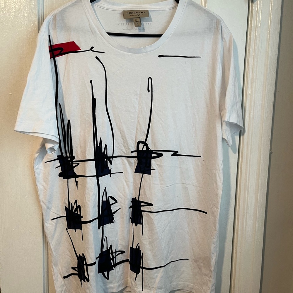 Burberry White and Black Graphic Short Sleeve Tee